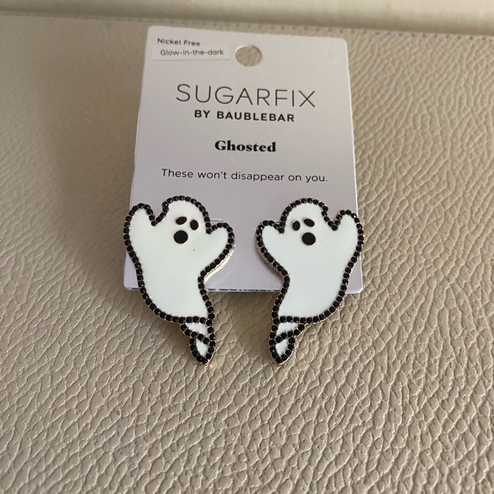 Nwt ghosted Halloween baublebar dangle earrings